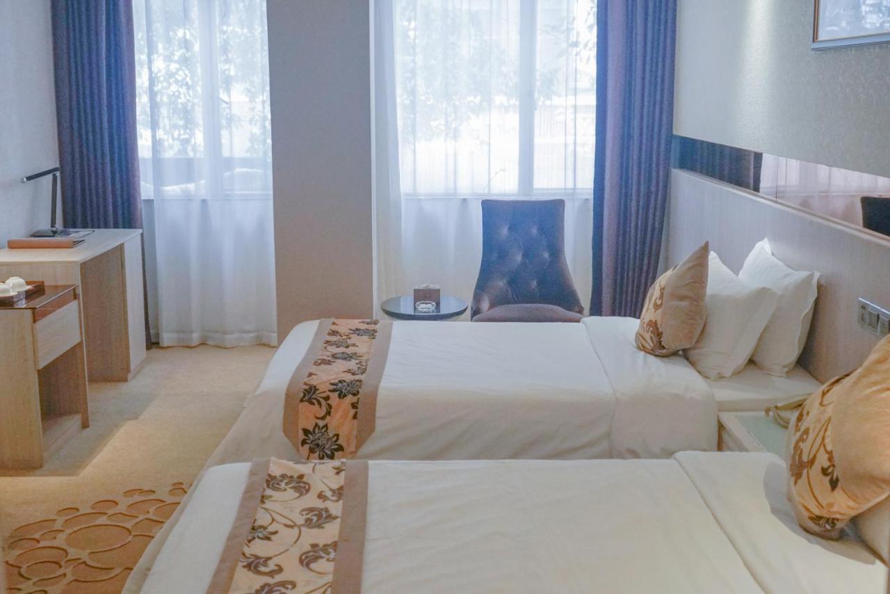 Paco Hotel Tianhe Coach Terminal Metro Satation Guangzhou-Free Shuttle Bus For Canton Fair Dış mekan fotoğraf