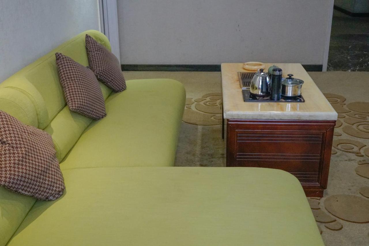 Paco Hotel Tianhe Coach Terminal Metro Satation Guangzhou-Free Shuttle Bus For Canton Fair Dış mekan fotoğraf